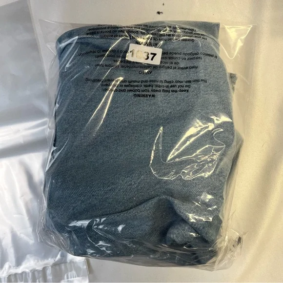 NEW! Abercrombie & Fitch The Barrel Jean Mid Rise 29 W 24 L Short Light Wash - Picture 12 of 16